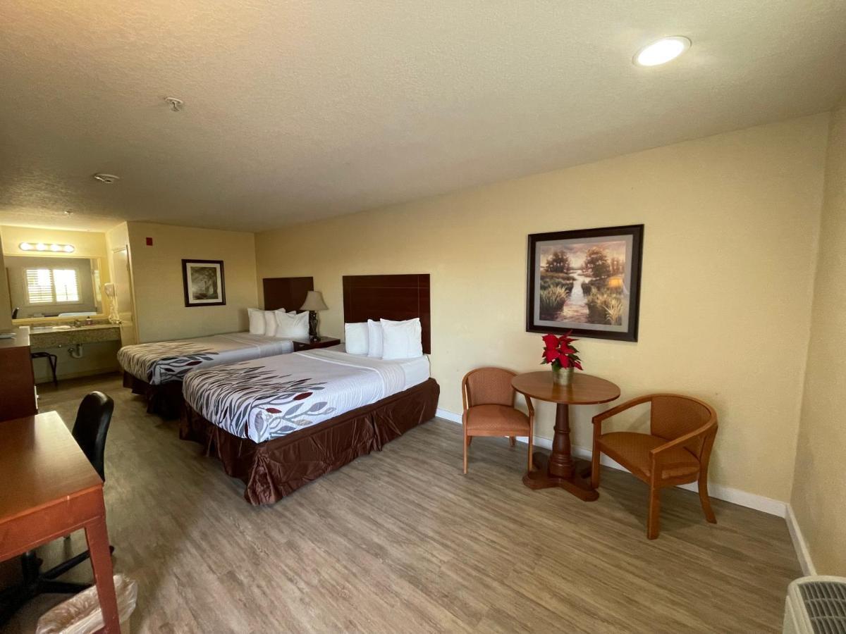 Kenedy Inn And Suites المظهر الخارجي الصورة