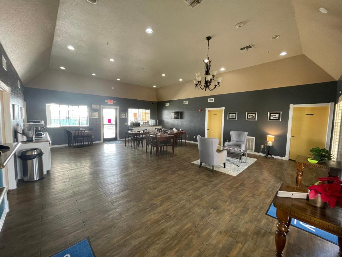 Kenedy Inn And Suites المظهر الخارجي الصورة